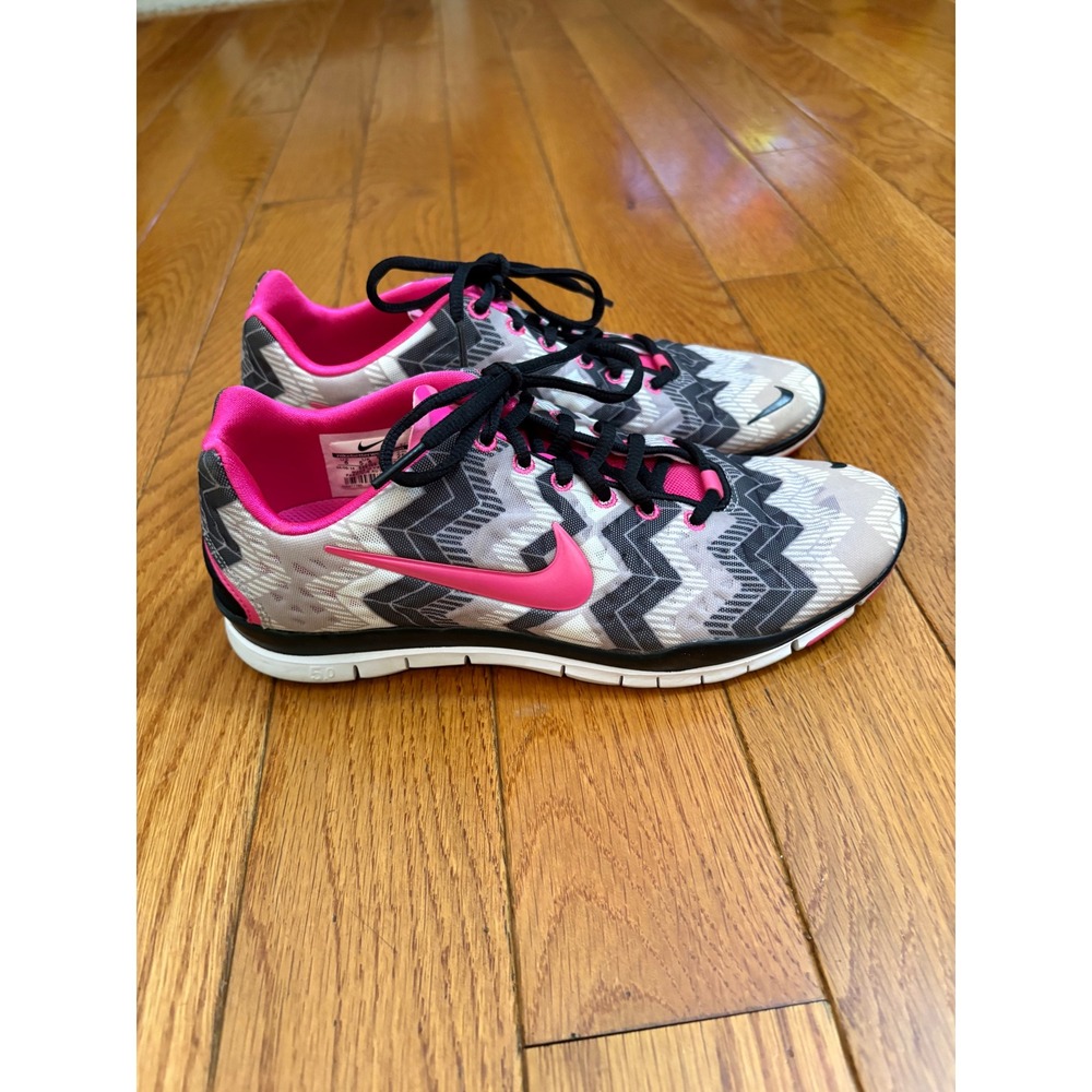 Nike Free 5.0 TR Fit 4 Womens Training Shoes Grey Pink Chevron 555159-015 Size 8